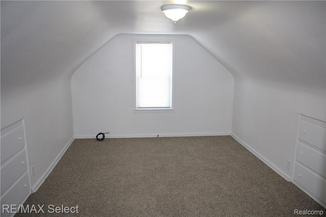 4517 Pengelly Road Flint, MI 48507 - Photo 10 of 14 IMG_8715.JPG