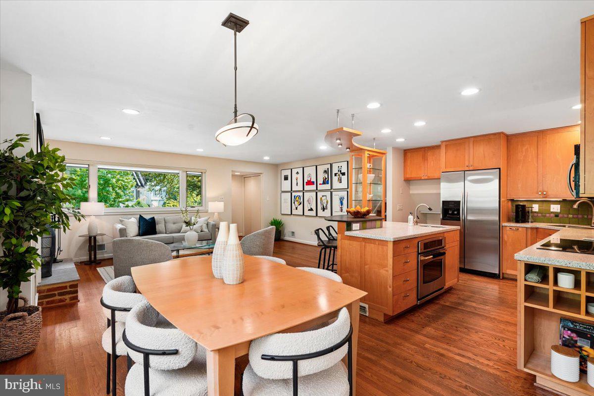6500 Pyle Road Bethesda, MD 20817 - Photo 17 of 57 Dining Area