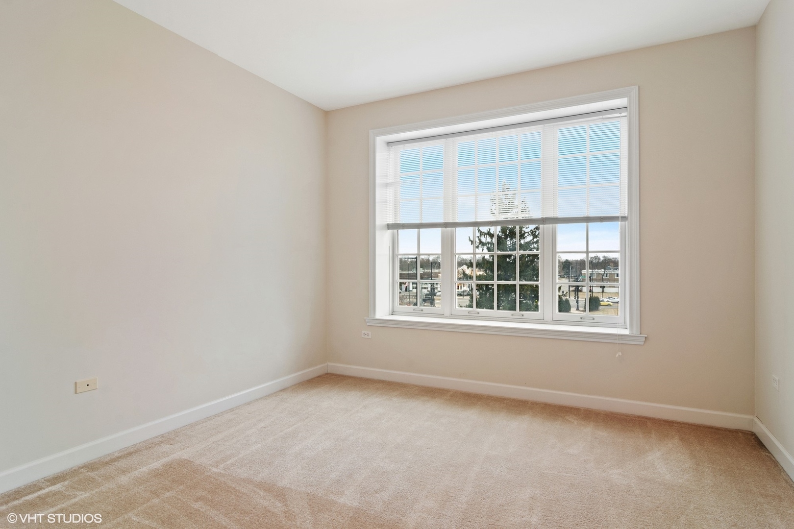 50 North Plum Grove Road, Unit 303E Palatine, IL 60067 - Photo 11 of 19