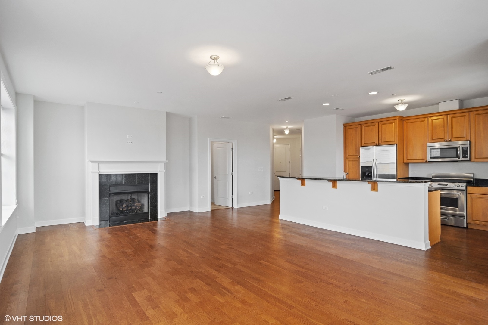 50 North Plum Grove Road, Unit 303E Palatine, IL 60067 - Photo 3 of 19