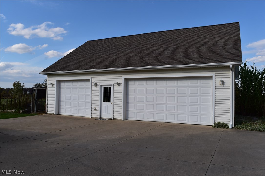9830 Kile Road Chardon, OH 44024 - Photo 5 of 32