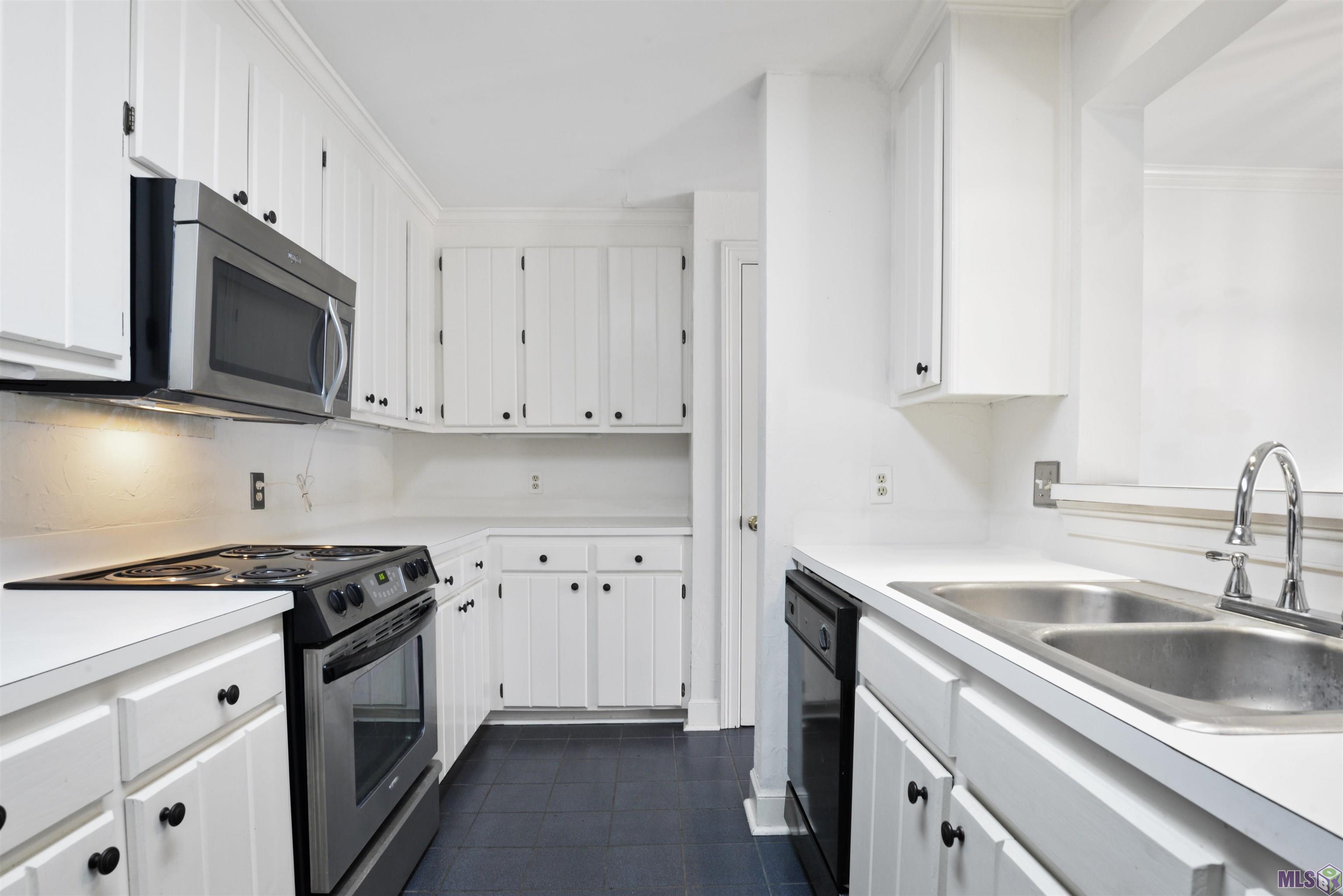 1546 Lobdell Avenue Baton Rouge, LA 70806 - Photo 5 of 16