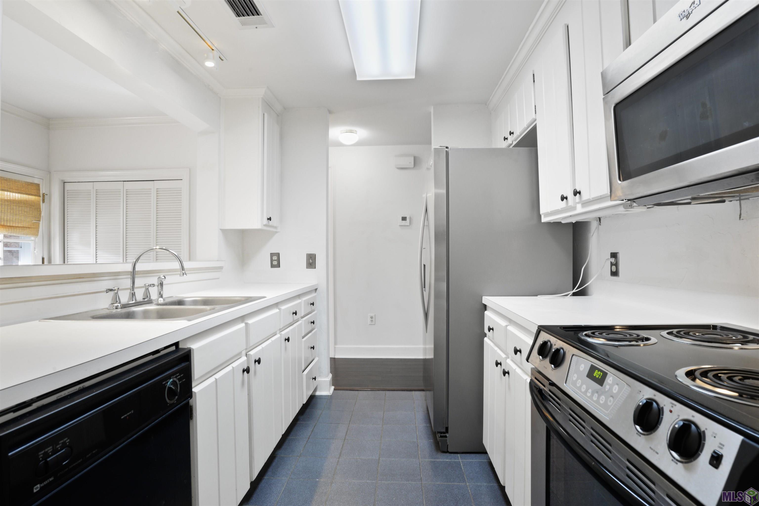 1546 Lobdell Avenue Baton Rouge, LA 70806 - Photo 6 of 16