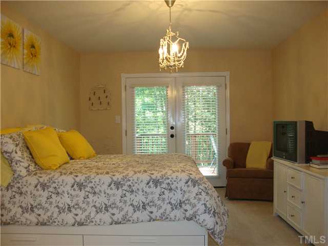 4445 Labrador Drive Raleigh, NC 27616 - Photo 14 of 25