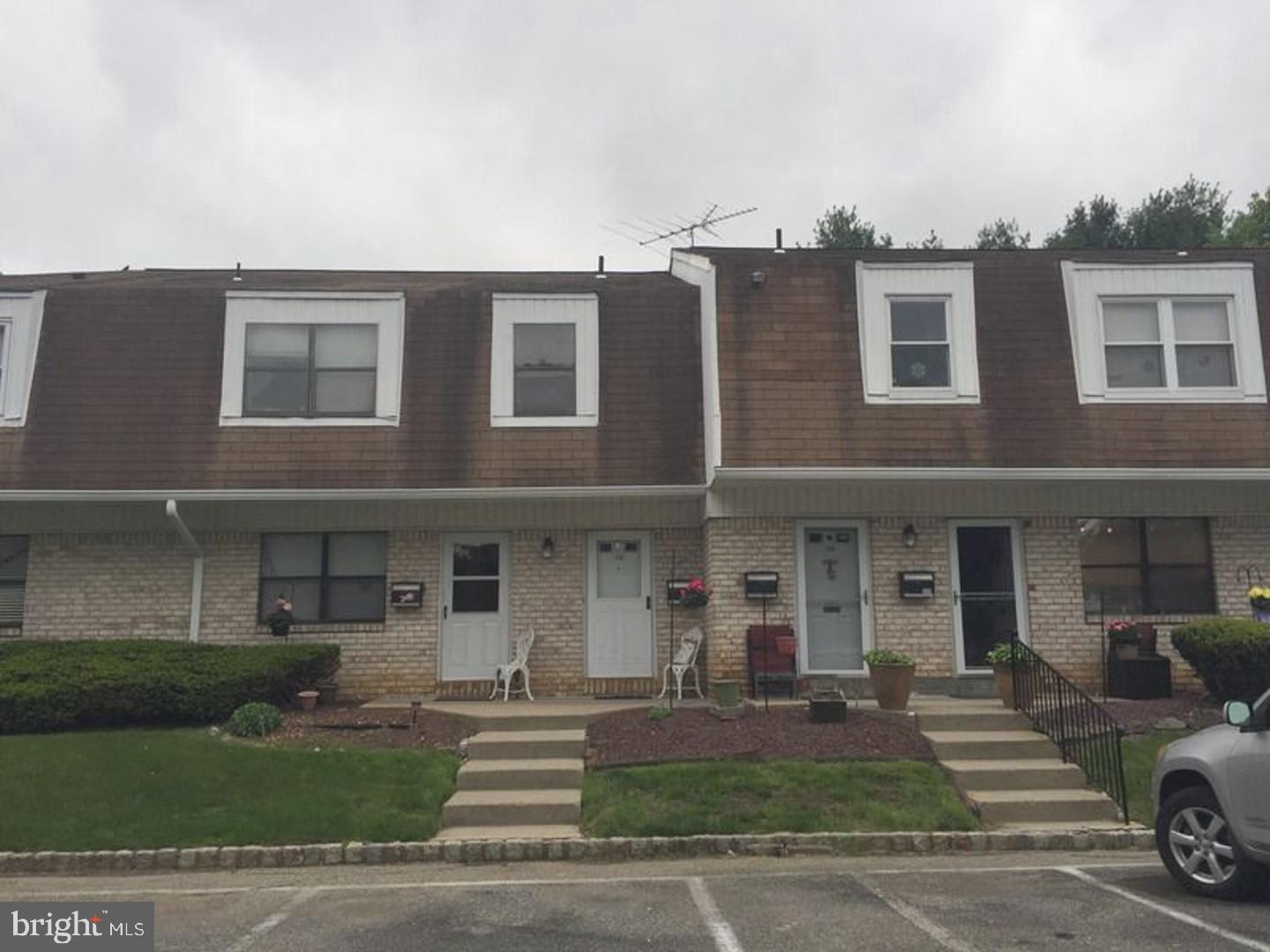 113 Silver Trenton, NJ 08690 - Photo 1 of 10