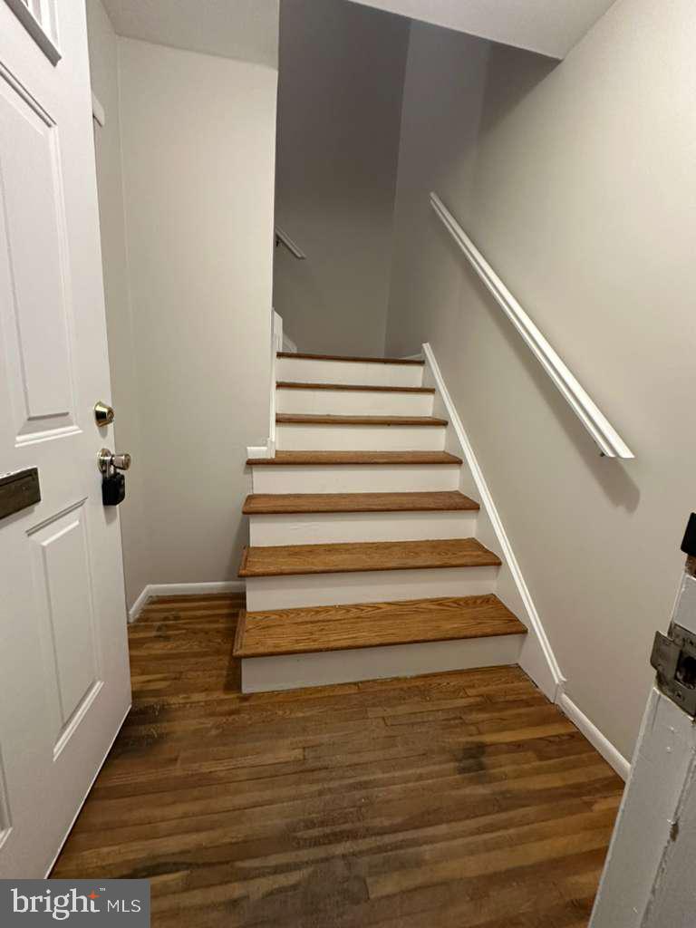 113 Silver Trenton, NJ 08690 - Photo 2 of 10