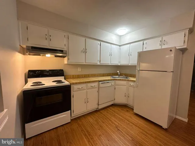 $1,990 | 113 Silver, Trenton, NJ 08690