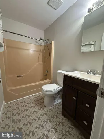 $1,990 | 113 Silver, Trenton, NJ 08690