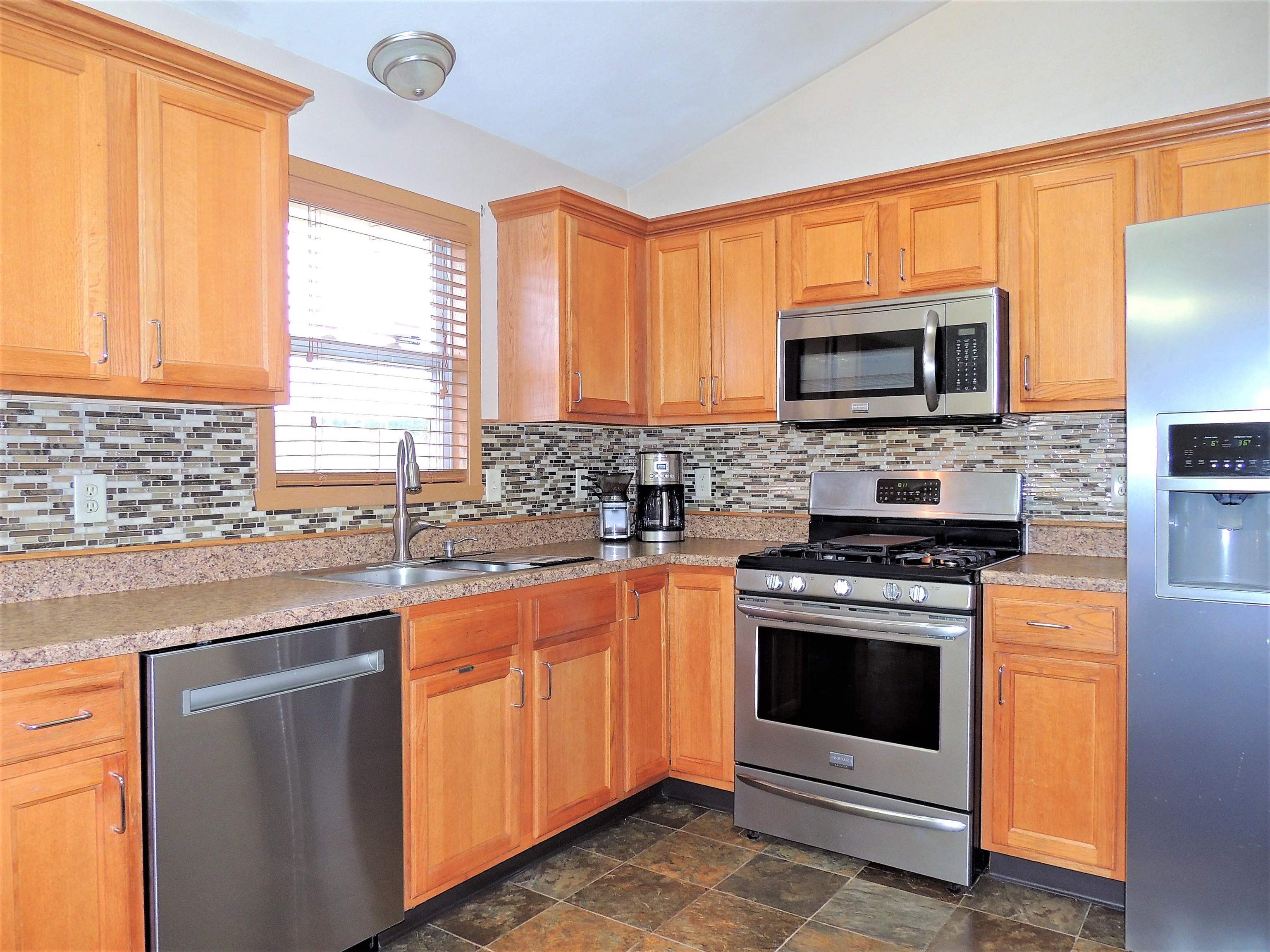 4101 Linden Road Rockford, IL 61109 - Photo 8 of 23 Gallery Image 8