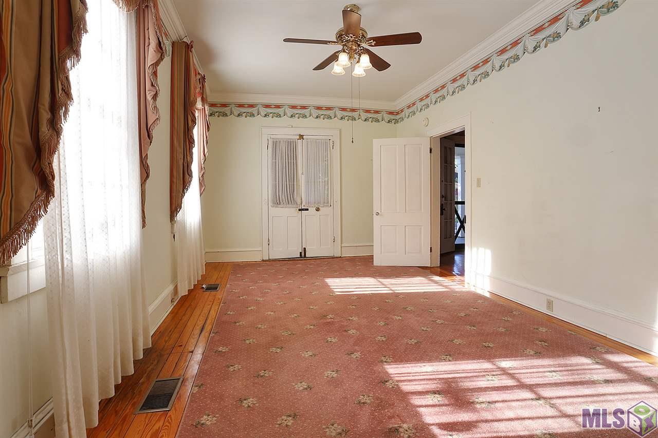781 North Street Baton Rouge, LA 70802 - Photo 25 of 40 Master bedroom downstairs