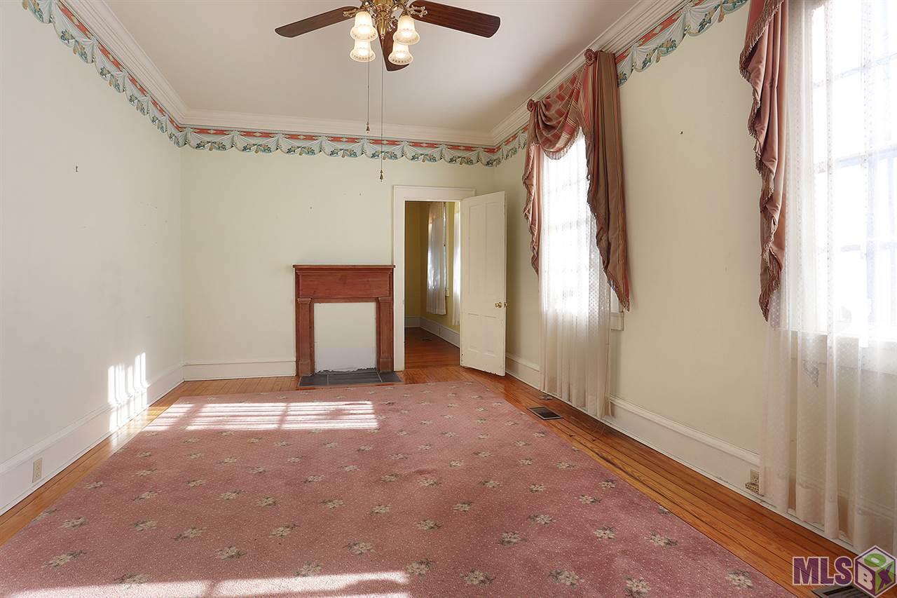 781 North Street Baton Rouge, LA 70802 - Photo 28 of 40 Master bedroom