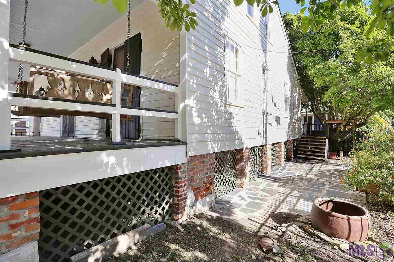 781 North Street Baton Rouge, LA 70802 - Photo 6 of 40 Raised home with brick piers