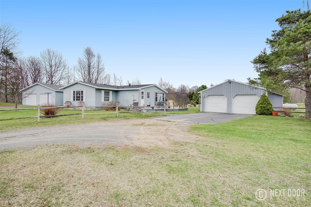 6809 West Deer Road Mears, MI 49436 - Photo 2 of 2