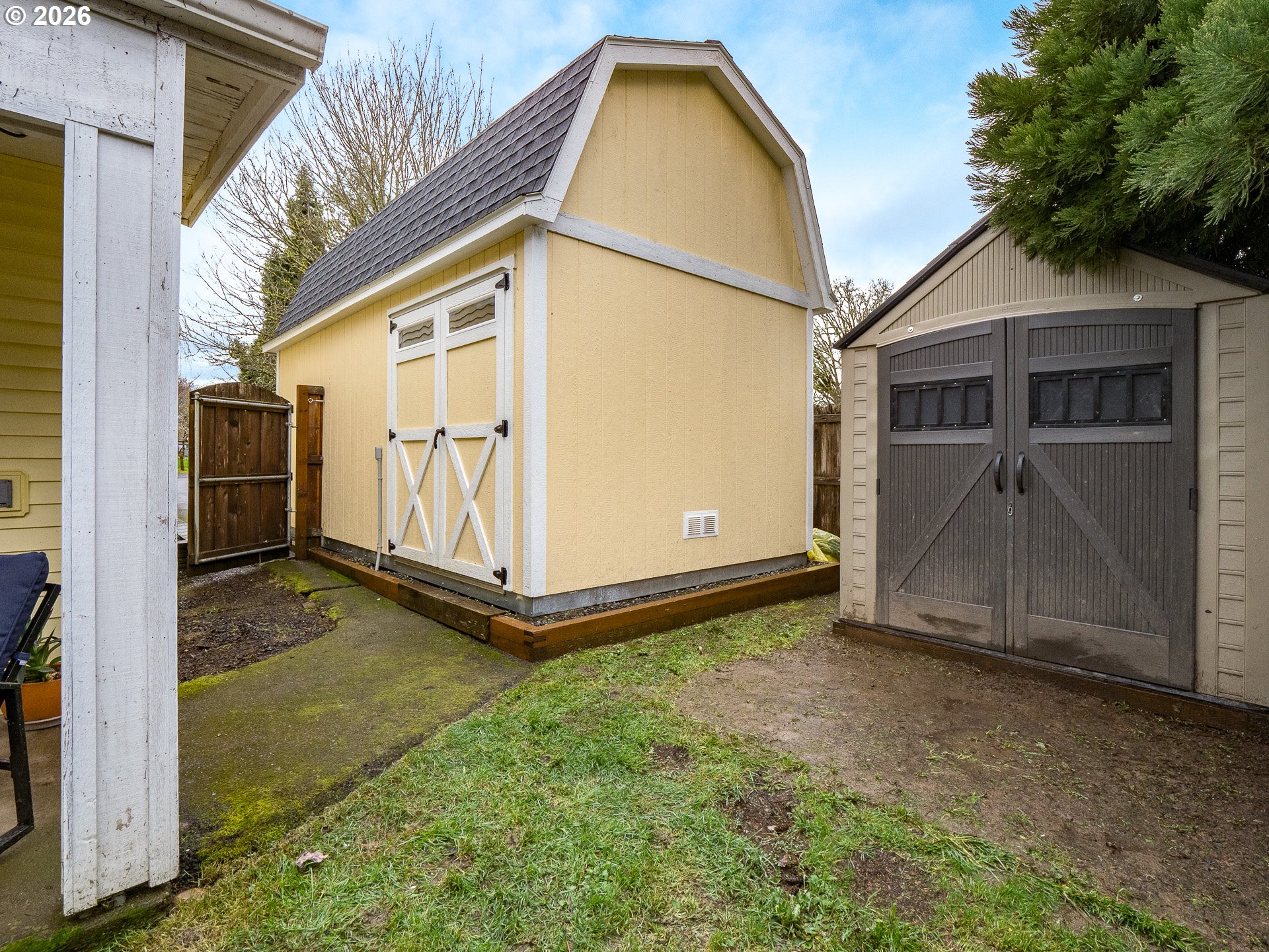 336 North 5th Street Carlton, OR 97111 - Photo 37 of 48 a view of backyard of house