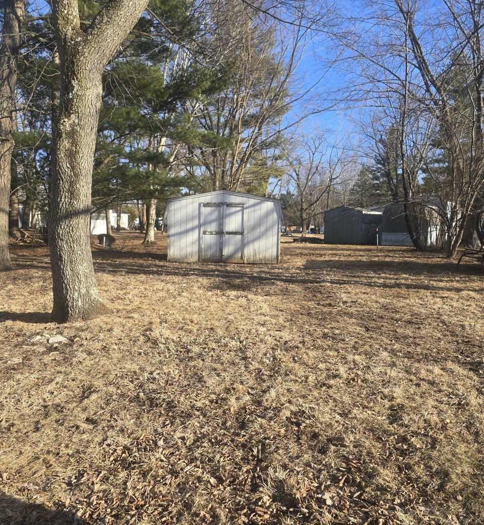 11-108 Woodhaven Sublette, IL 61367 - Photo 4 of 7
