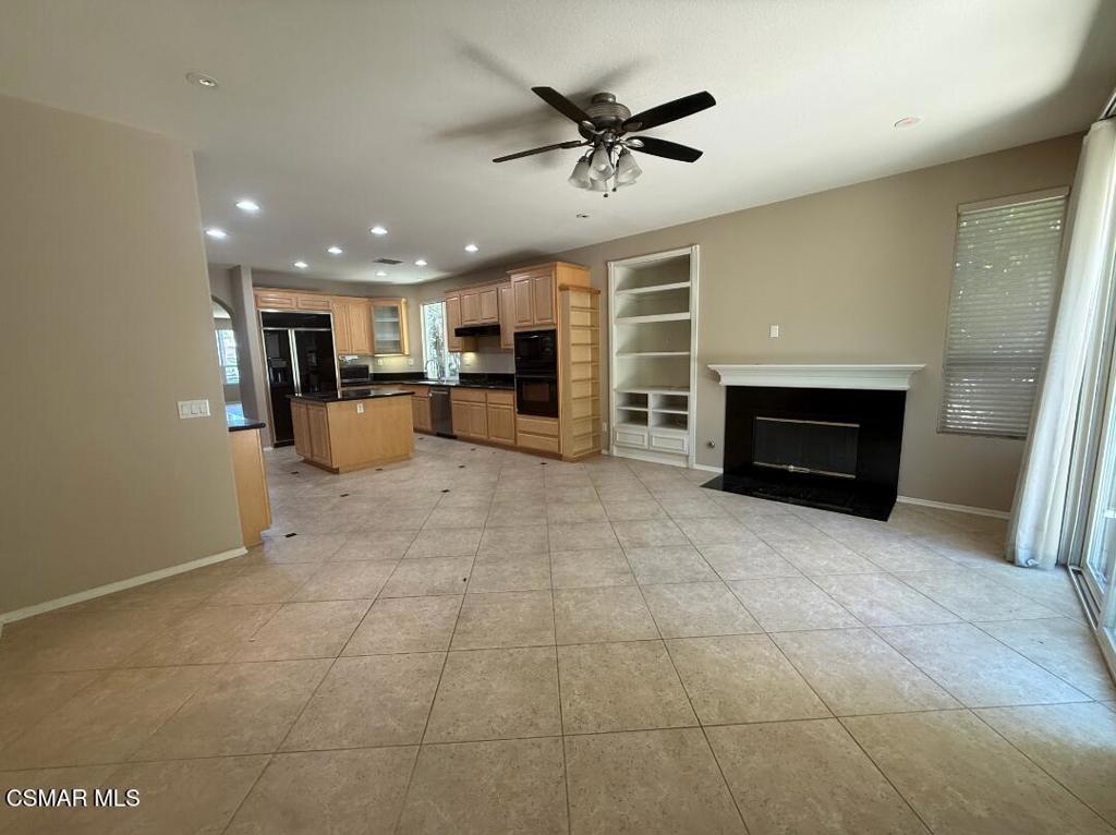 20721 Vercelli Way Porter Ranch, CA 91326 - Photo 11 of 16