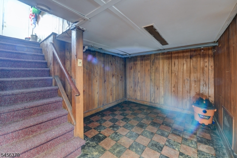 2758 Larchmont Road Union, NJ 07083 - Photo 29 of 42 Gallery Image 29