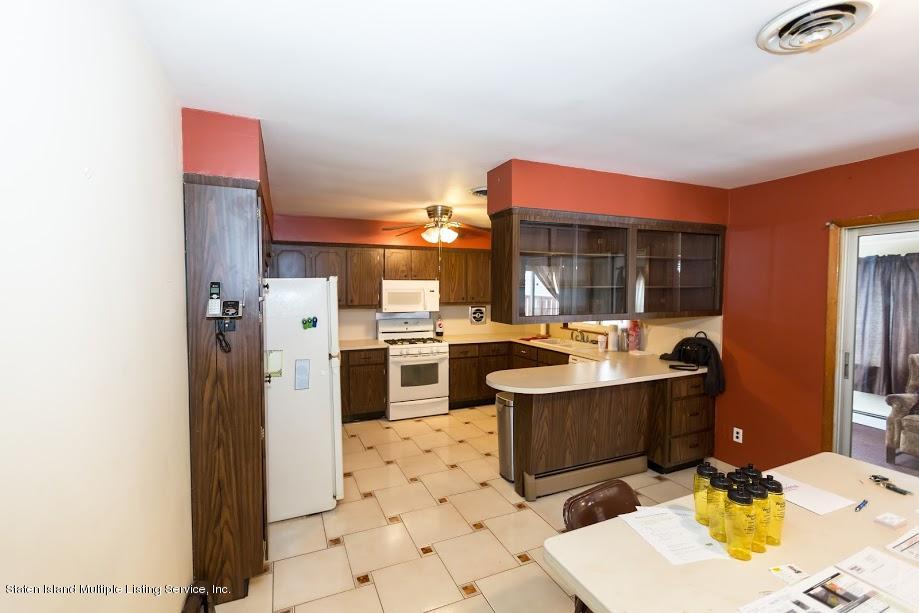 159 Foster Road Staten Island, NY 10309 - Photo 9 of 30 kitchen table