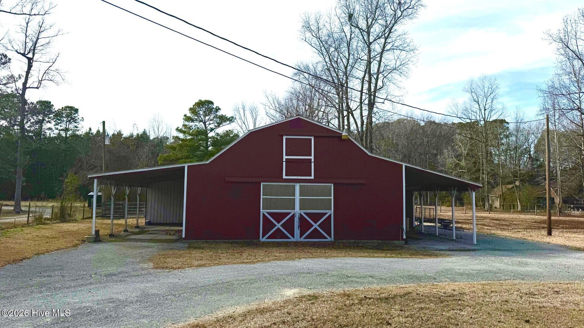 1068 Harrell's Loop Road Jacksonville, NC 28540 - Photo 2 of 28 pic barn