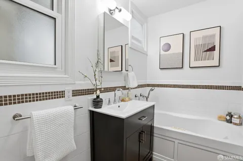 $995,000 | 1405 34th Avenue, San Francisco, CA 94122