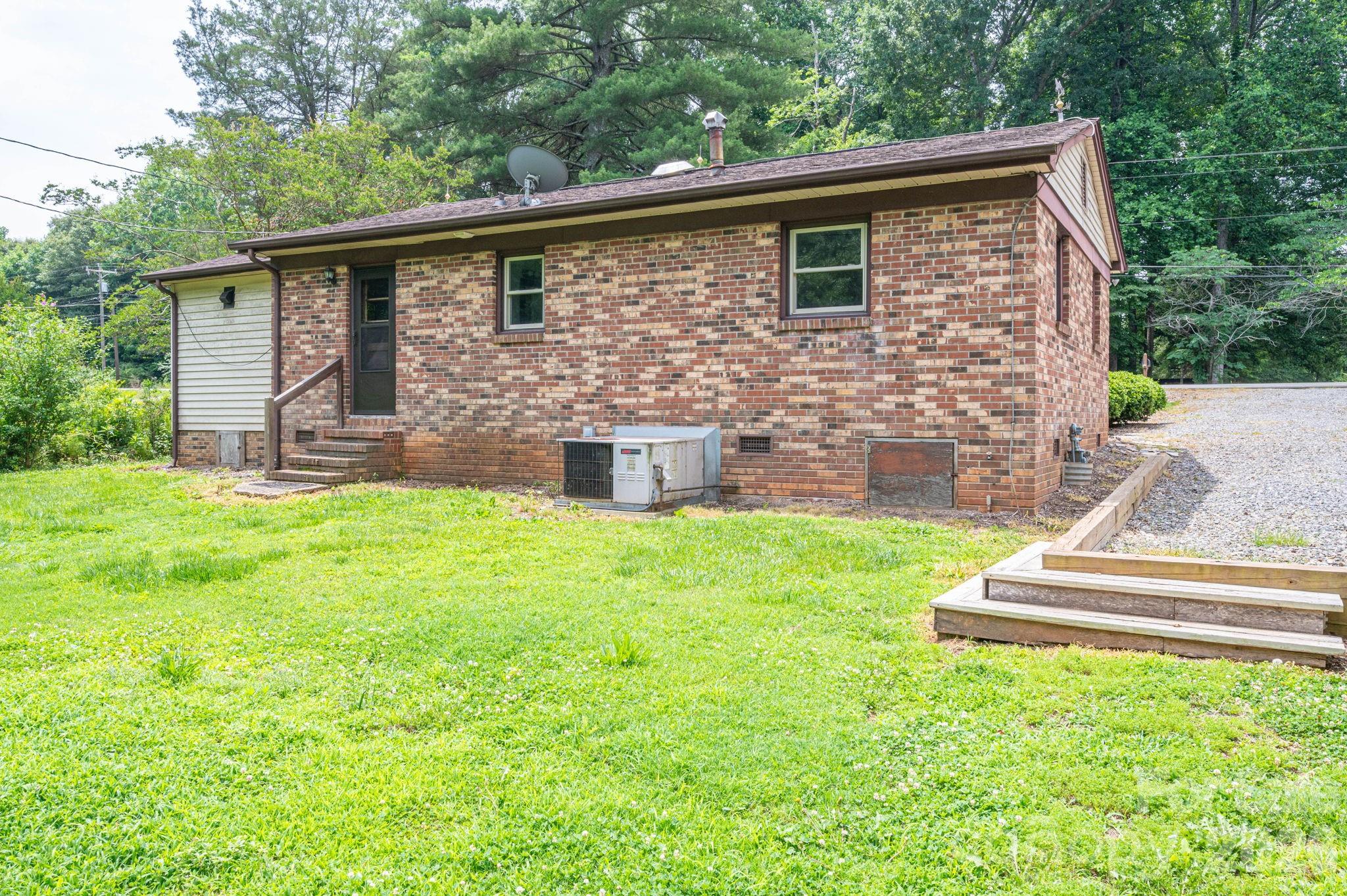626 Dallas Spencer Mountain Road Dallas, NC 28034 - Photo 40 of 44