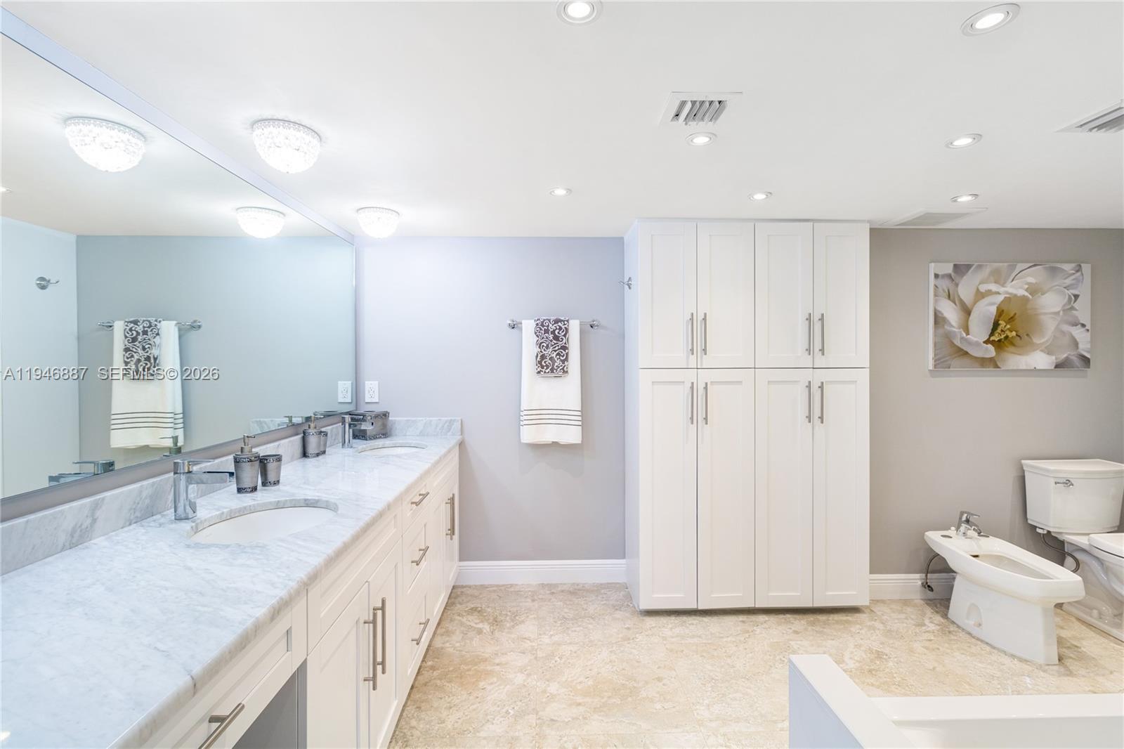 6061 Collins Avenue, Unit 6F Miami Beach, FL 33140 - Photo 26 of 30