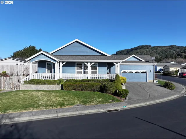 $375,000 | 98126 West Benham Lane, Unit 17, Brookings, OR 97415