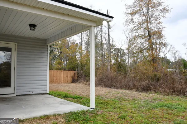a view of house and outdoor space