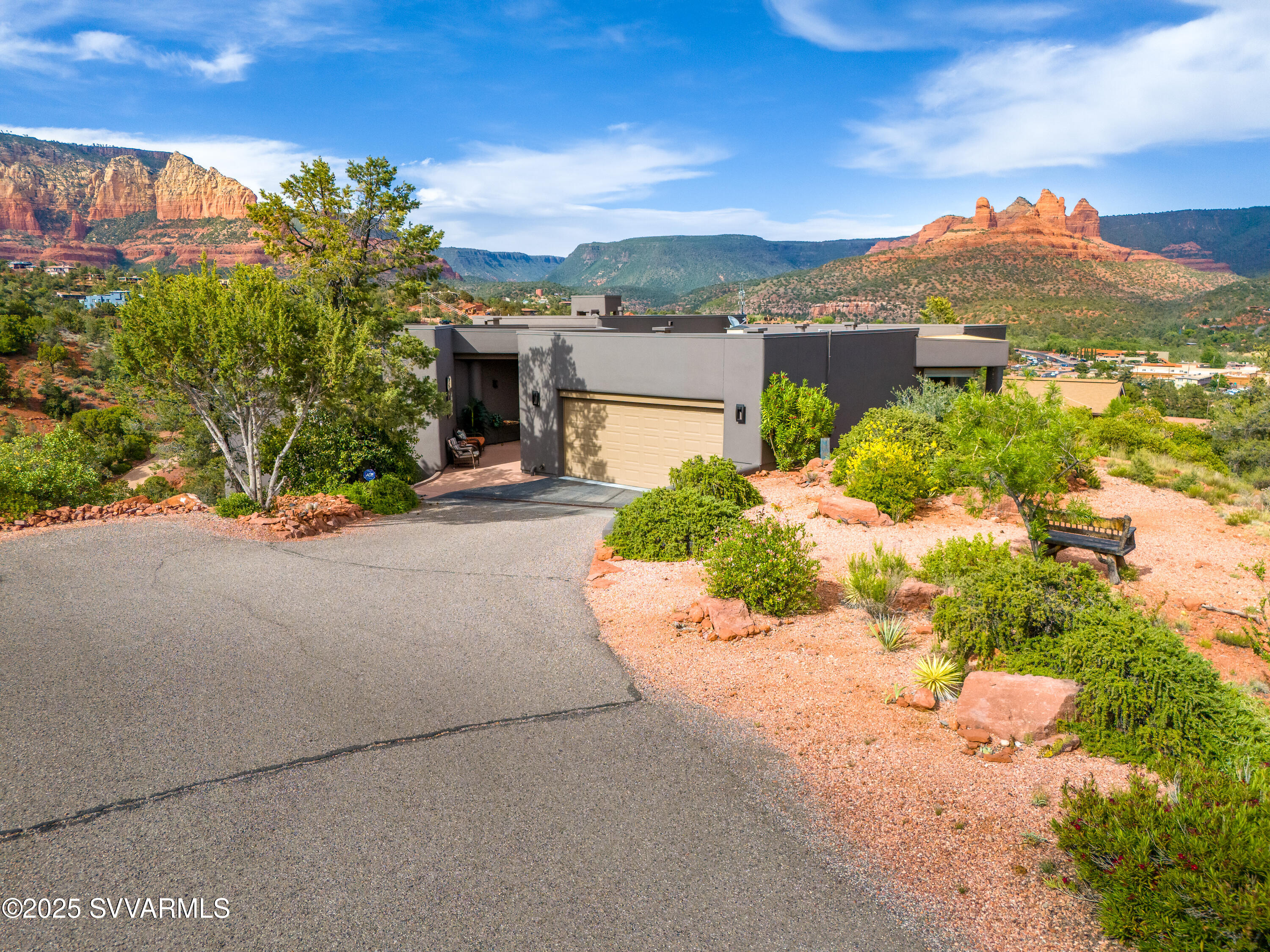 30 St Moritz Road Sedona, AZ 86336 - Photo 3 of 42 30 Saint Moritz Sedona AZ-4