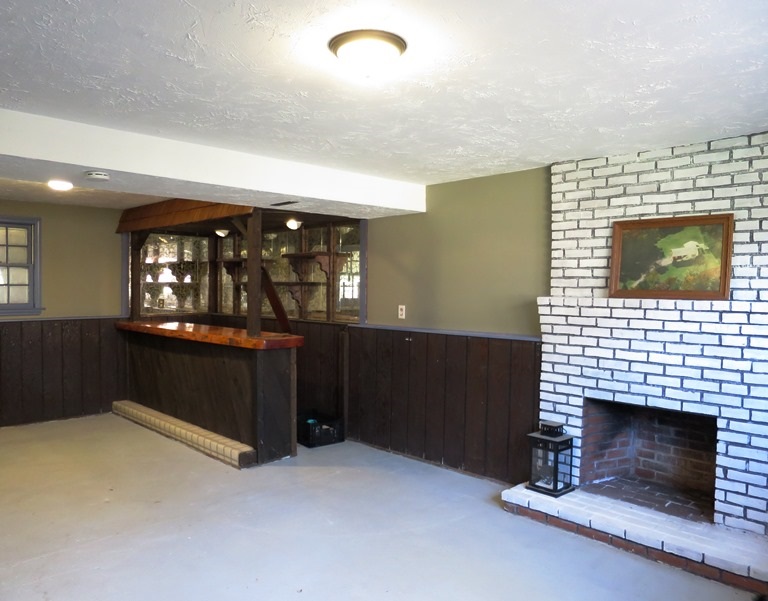 144 Kingston Road Exeter, NH 03833 - Photo 17 of 26