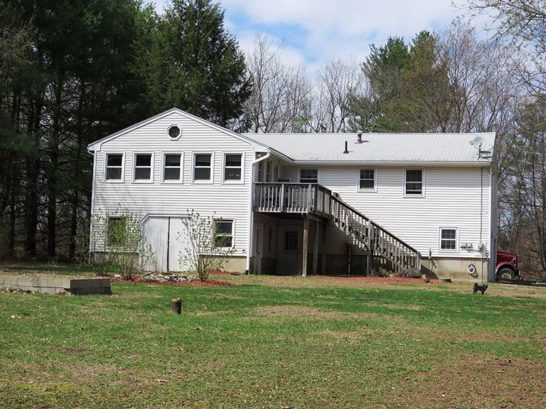 144 Kingston Road Exeter, NH 03833 - Photo 4 of 26