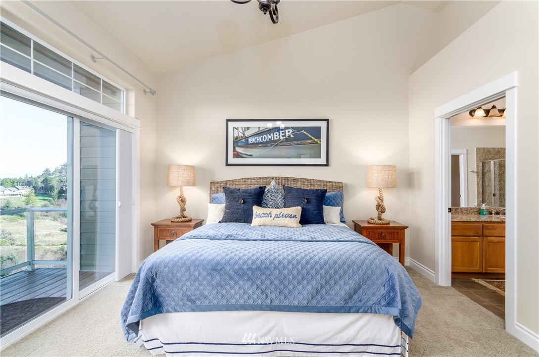 3242 Overlook Loop Ilwaco, WA 98624 - Photo 12 of 36