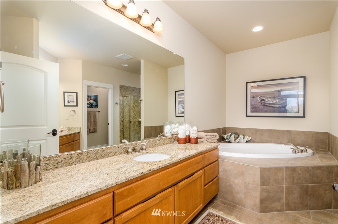 3242 Overlook Loop Ilwaco, WA 98624 - Photo 14 of 36