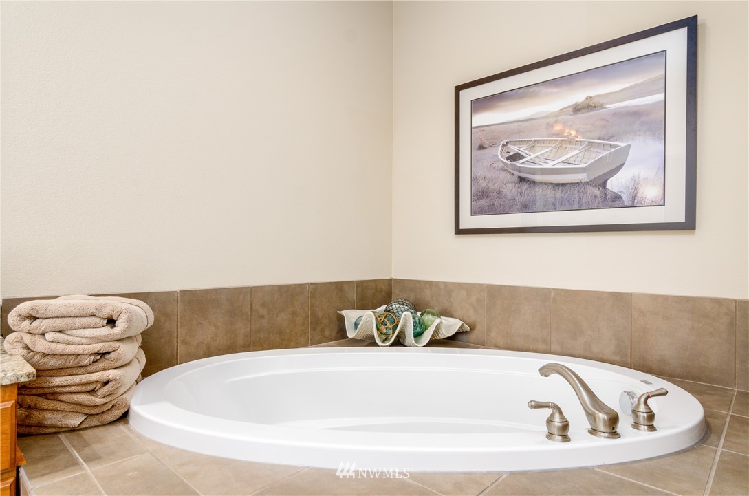 3242 Overlook Loop Ilwaco, WA 98624 - Photo 15 of 36