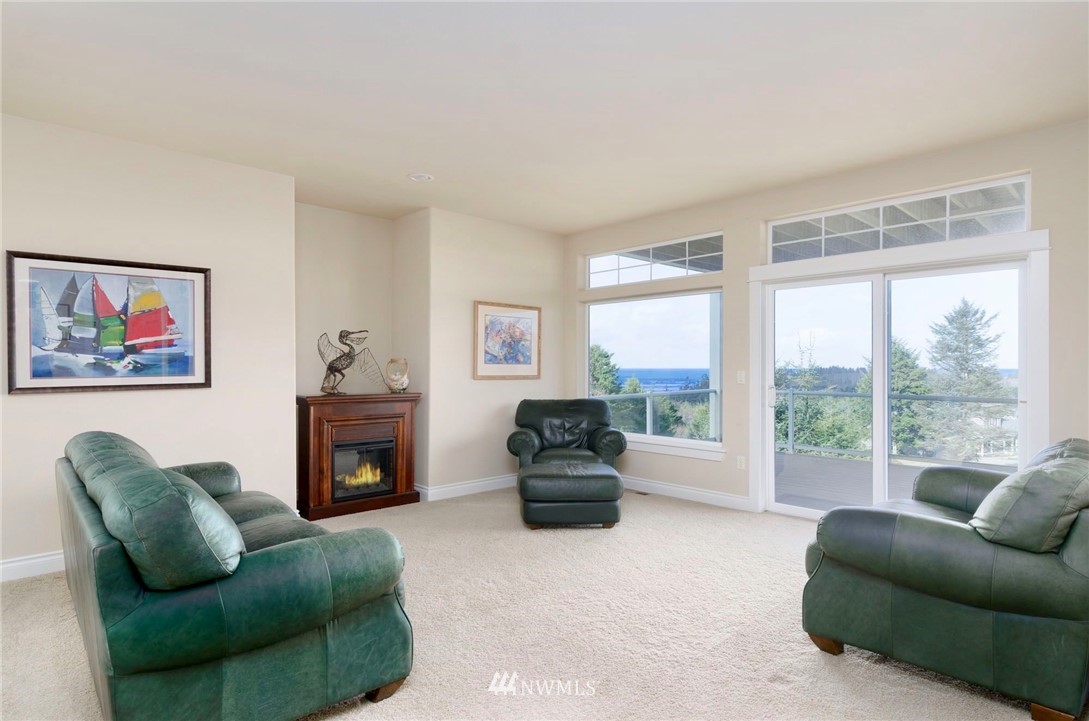 3242 Overlook Loop Ilwaco, WA 98624 - Photo 18 of 36