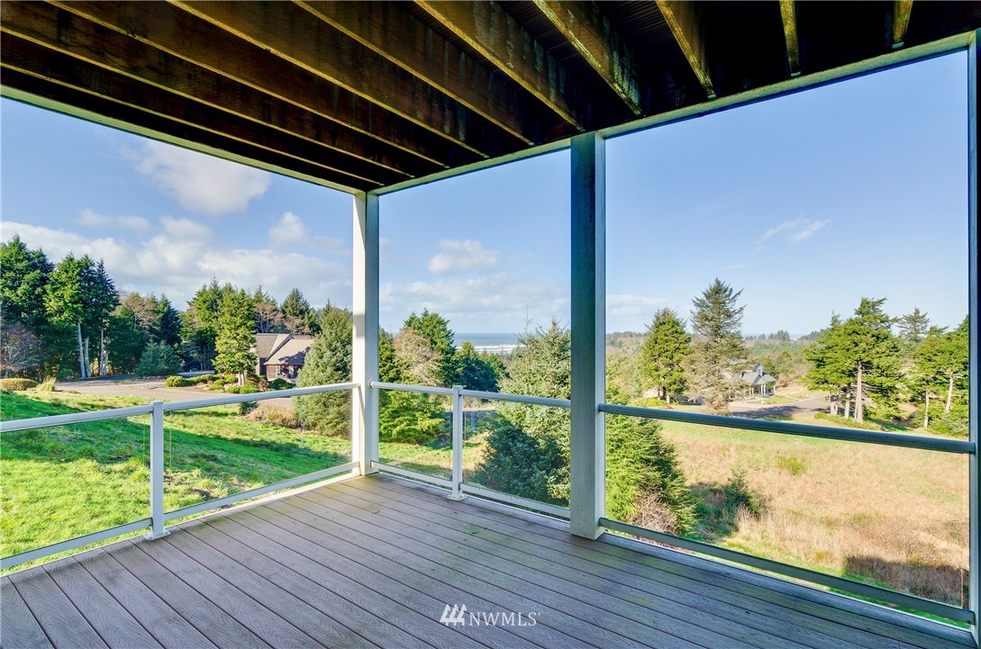 3242 Overlook Loop Ilwaco, WA 98624 - Photo 20 of 36