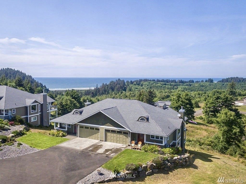 3242 Overlook Loop Ilwaco, WA 98624 - Photo 3 of 36