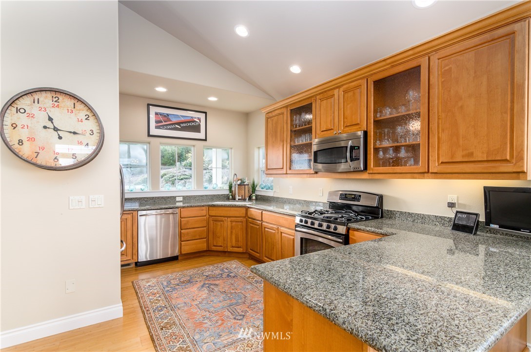 3242 Overlook Loop Ilwaco, WA 98624 - Photo 10 of 36