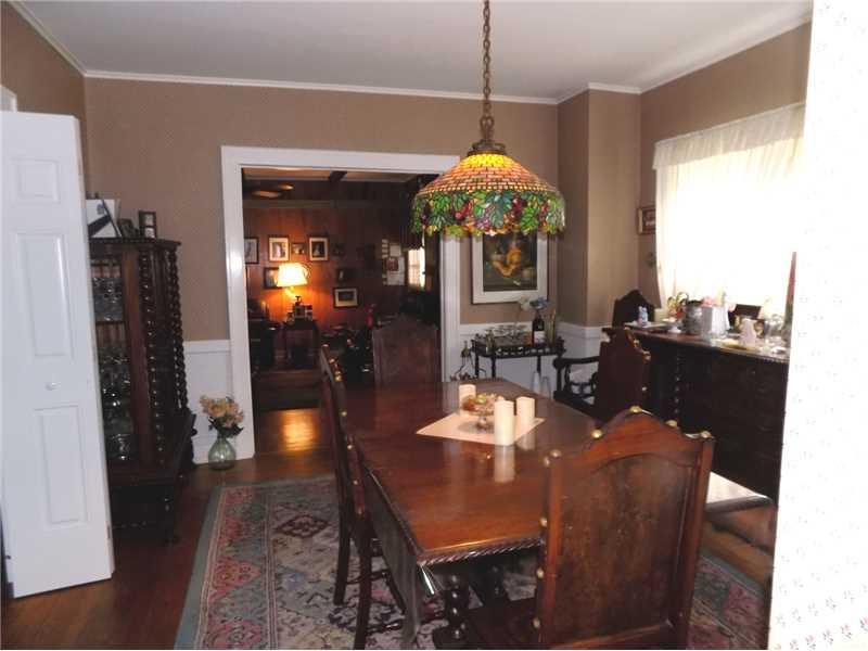 Dining Room. 