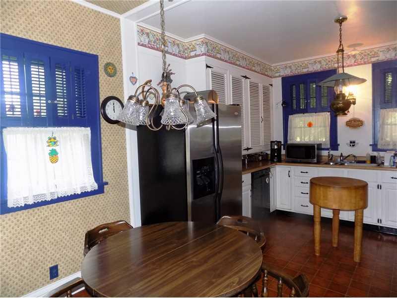 255 Old Mill Road Apollo, PA 15613 - Photo 8 of 25 Kitchen.