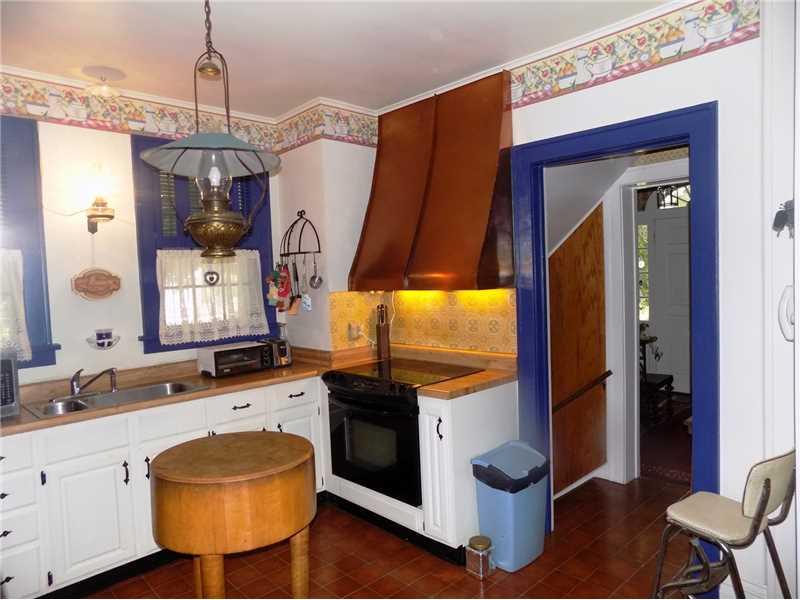 255 Old Mill Road Apollo, PA 15613 - Photo 9 of 25 Kitchen.