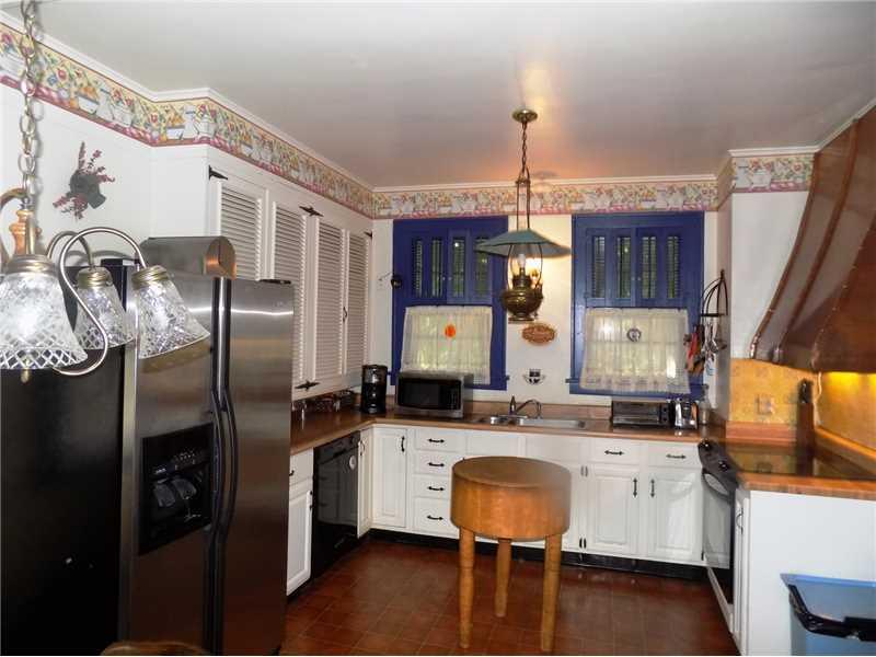 255 Old Mill Road Apollo, PA 15613 - Photo 10 of 25 Kitchen.