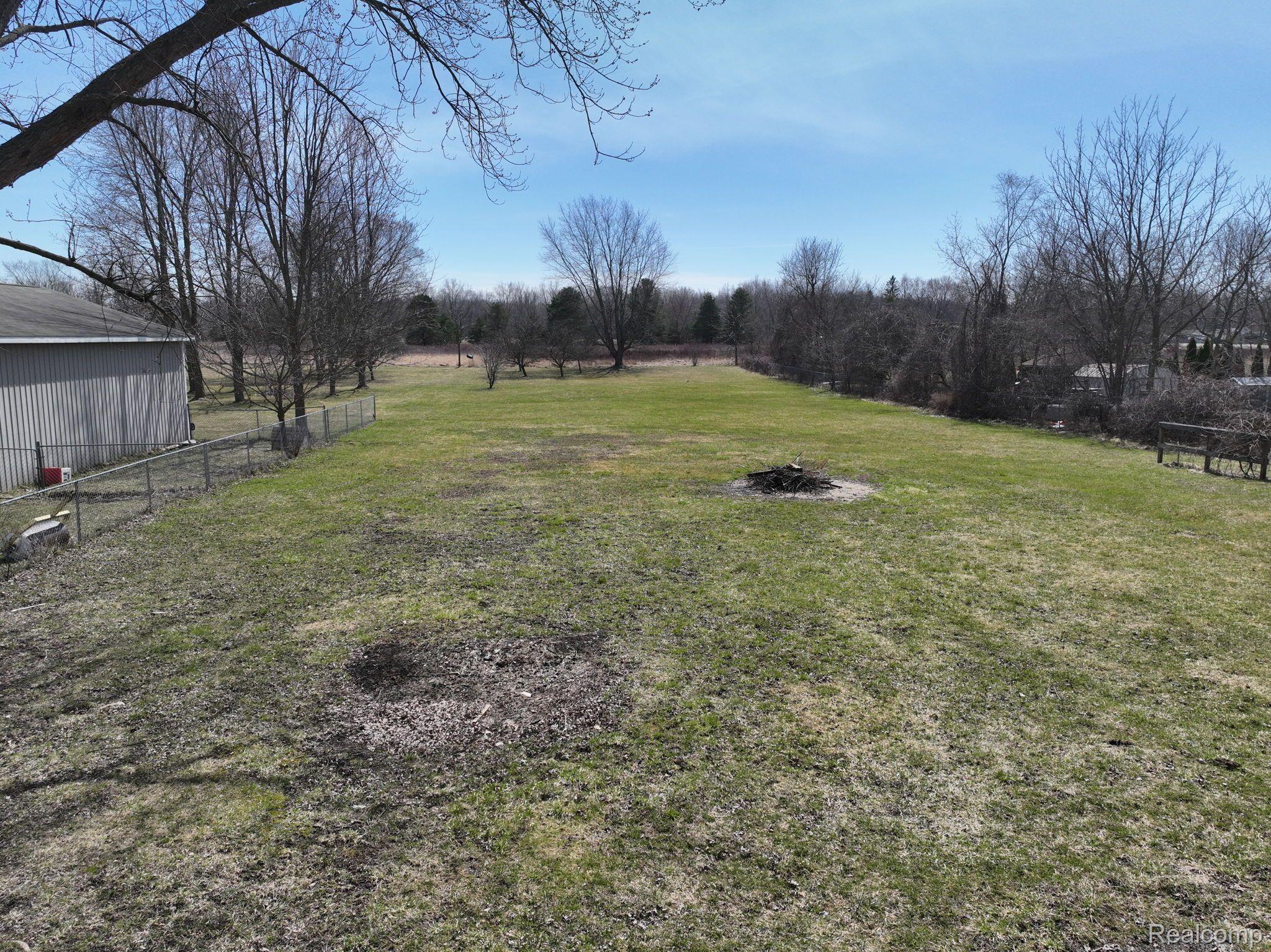 6370 Lapeer Road Burton, MI 48509 - Photo 32 of 37 Gallery Image 32