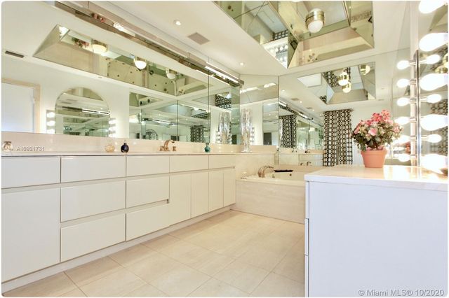 $587,500 | 3000 Island Boulevard, Unit WSTE4, Aventura, FL 33160