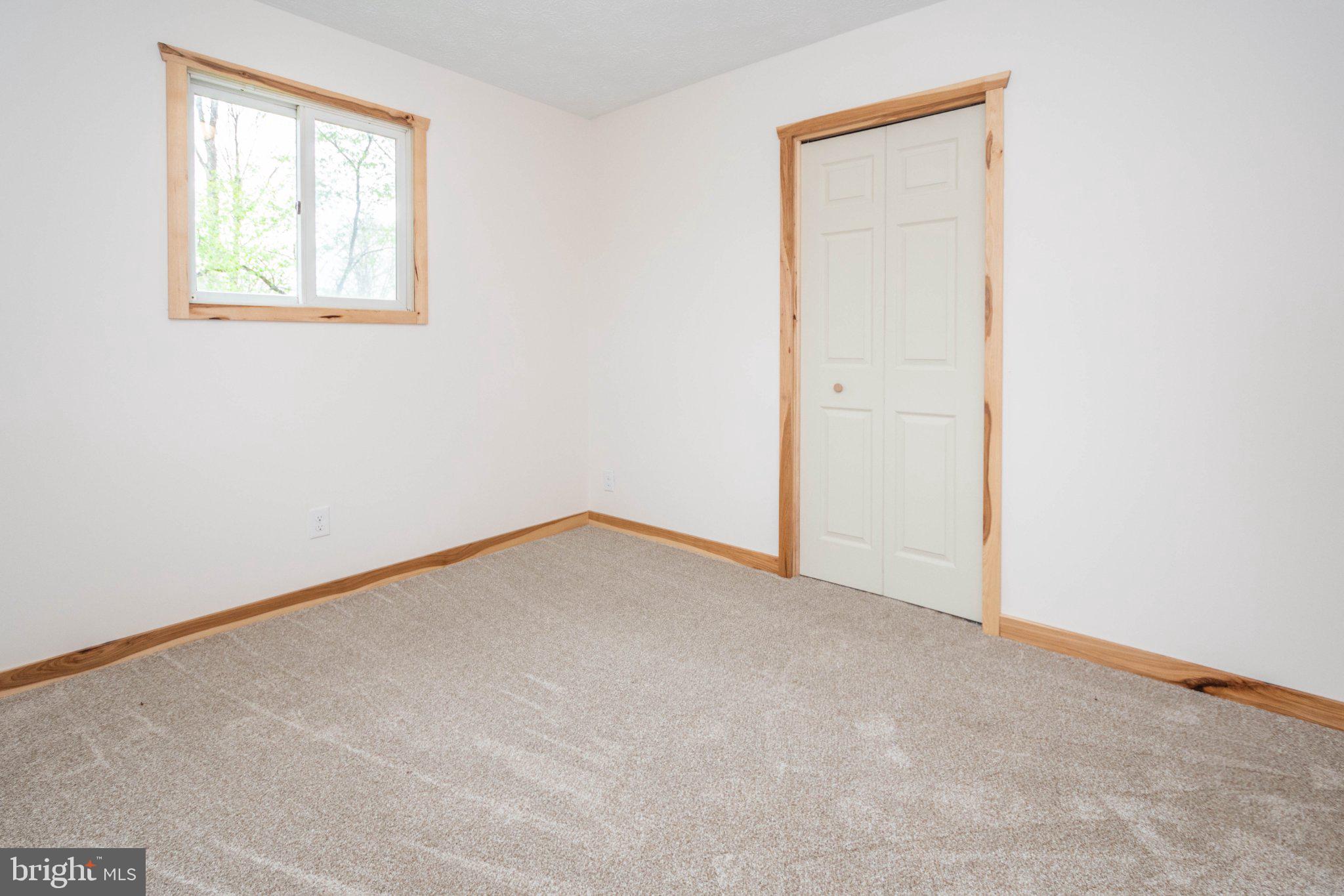 2155 Jennings Road Grantsville, MD 21536 - Photo 23 of 39 Bright and airy bedroom.