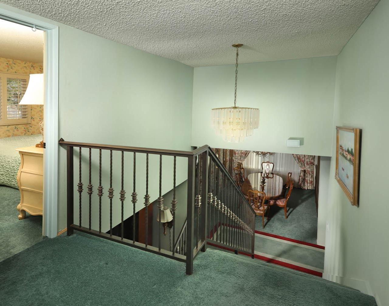 1066 Old Phillips Road Glendale, CA 91207 - Photo 11 of 35