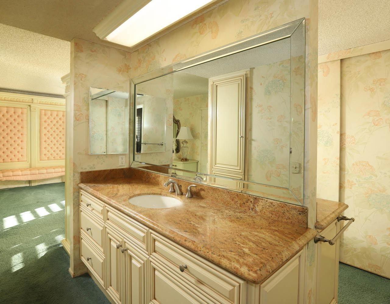 1066 Old Phillips Road Glendale, CA 91207 - Photo 15 of 35 Gallery Image 15