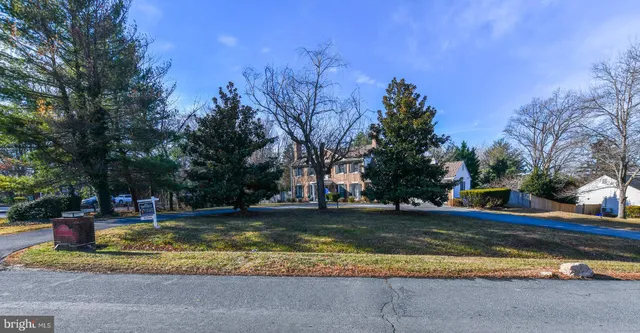$975,000 | 14900 Westbury Road, Rockville, MD 20853