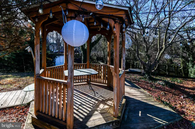 $975,000 | 14900 Westbury Road, Rockville, MD 20853