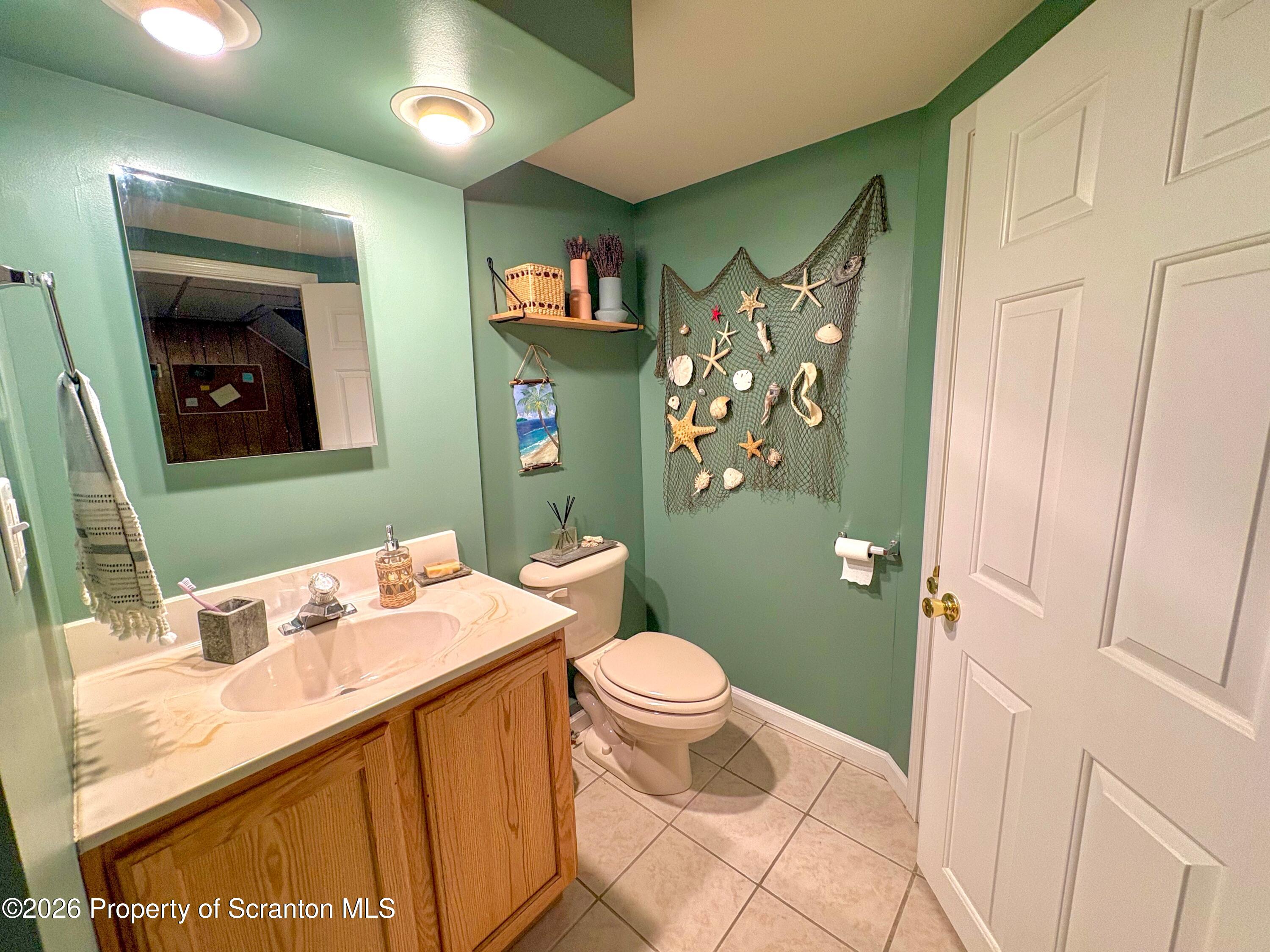 200 Sand Street Dunmore, PA 18510 - Photo 23 of 29 Full Bathroom
